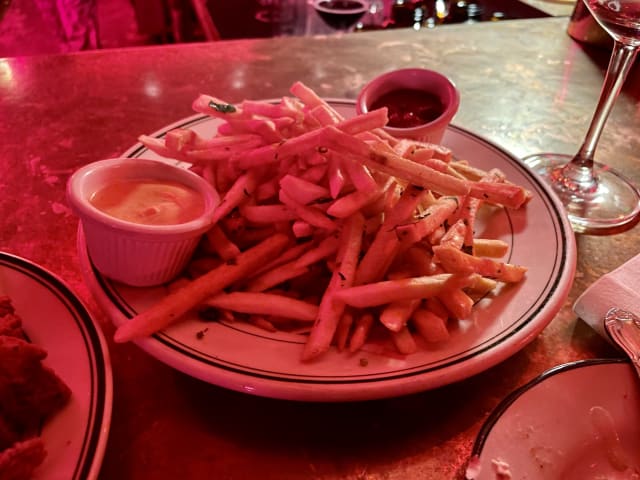 Key Klub by Julia Chen