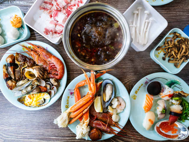 Umi Hot Pot Sushi & Seafood Buffet by Nicolai McCrary