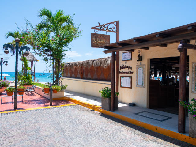 La Palapa Restaurant by Julien Leveau