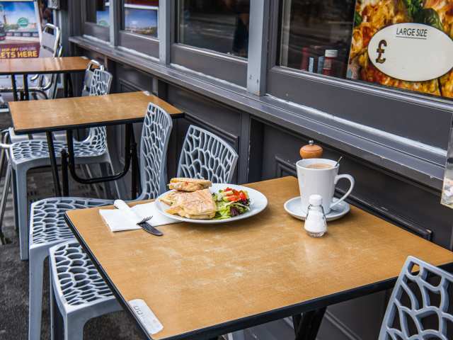 La Tazza by Aleksandra Boruch