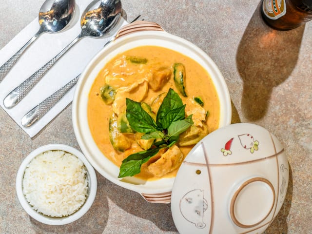 Lao Laan Xang Restaurant by Nicole Hansen