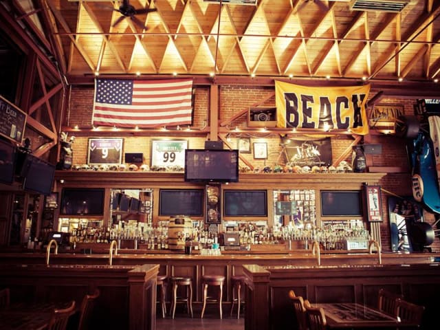 Legends Restaurant & Sports Bar by @TheInfatuation