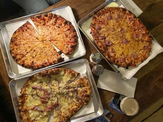 Lenny’s Apizza by Jake Missing