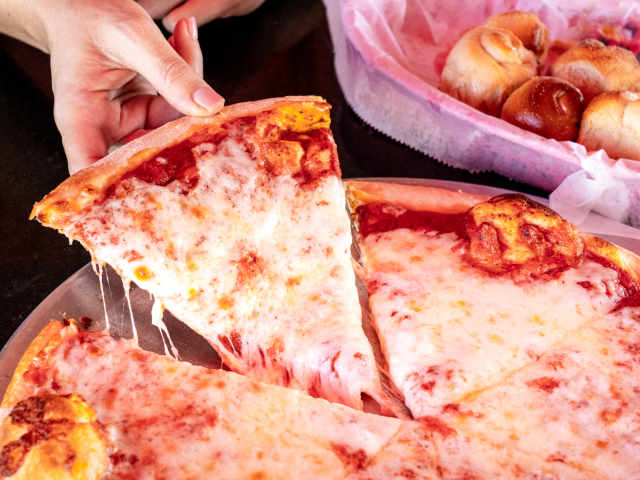 Leo's Pizza by Tasty Planet