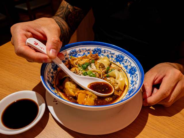 小笼 Little Dragon Plaza de España by @TheInfatuation