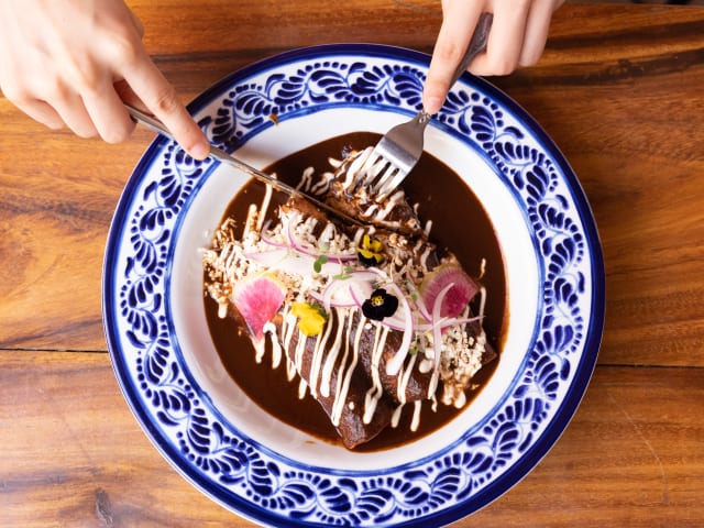 Los Tres Gallos by Alicia Vera