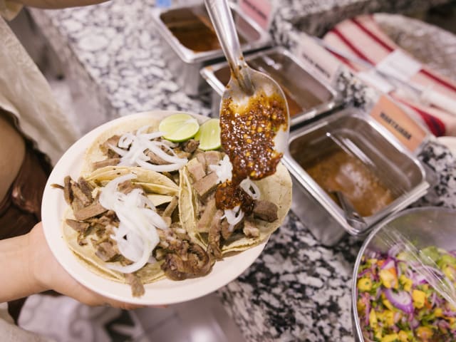 Los Parados by Alicia Vera