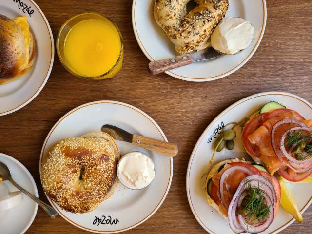 Mazál Bagels & Café – Chamberí by Álex Valle BD