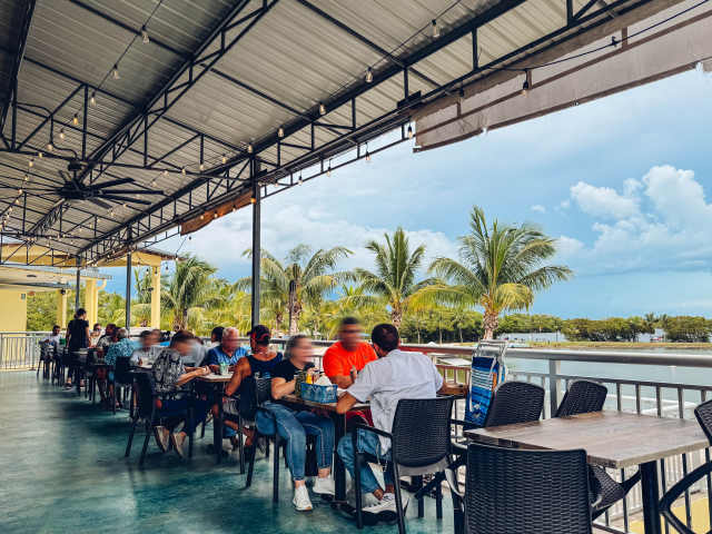 La Playa Grill by Mariana Trabanino