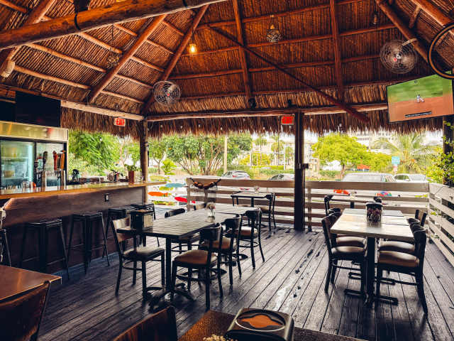 Uncle Hanks’ Hideaway by photo credit: Virginia Otazo