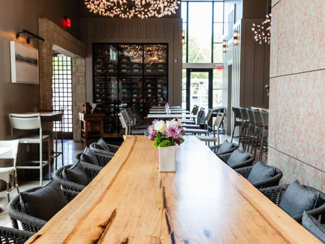 Mutiny in the Heights by Becca Wright