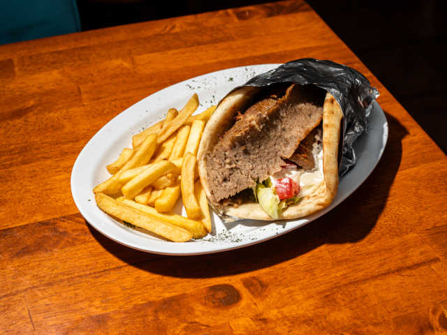 My Little Greek Deli by CLEVELAND JENNINGS / @EATTHECANVASLLC