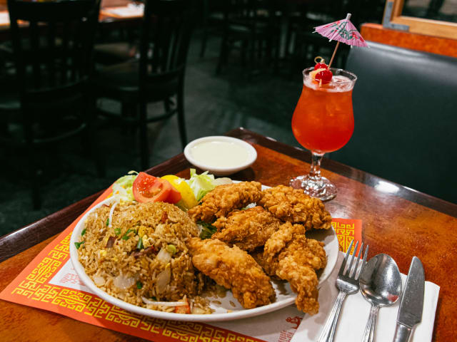 La Dinastia by Kate Previte