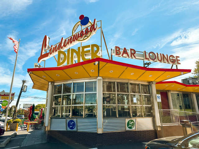 Lindenwood Diner by photo credit: Willa Moore
