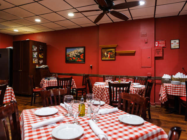 Tra di Noi by Alex Staniloff