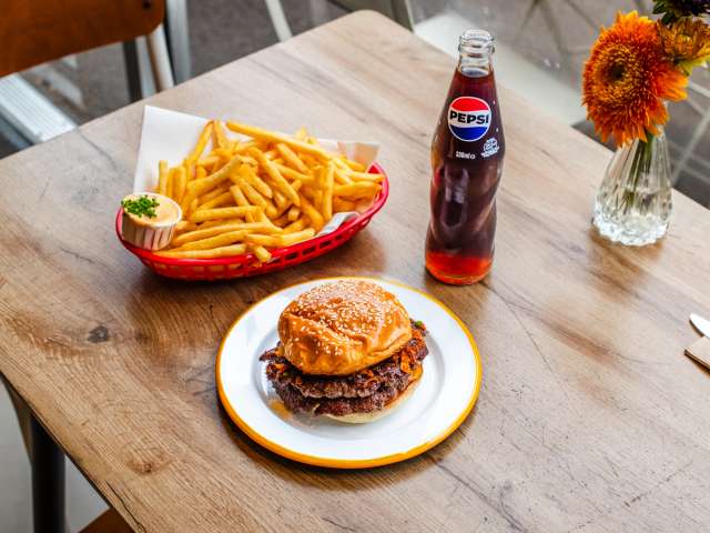 no drama. by Aleksandra Boruch