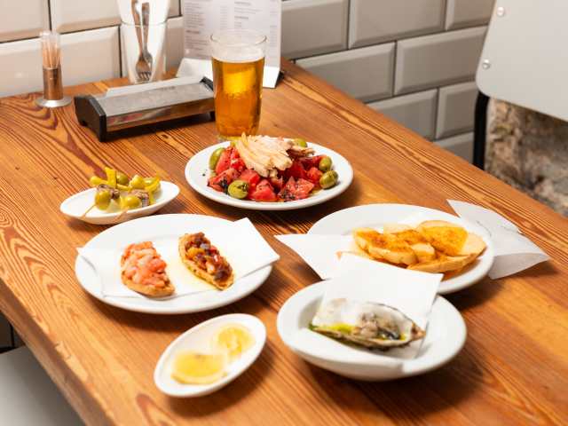 Ostras Pedrín Bonaire by Ismael Nasrollah