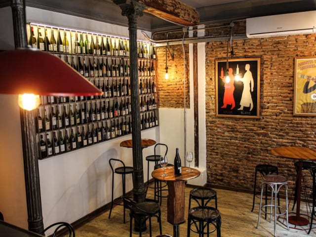 La Fisna Wine Bar by infatuation.com