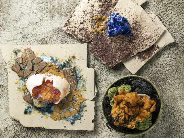 Central by Ken Motohasi