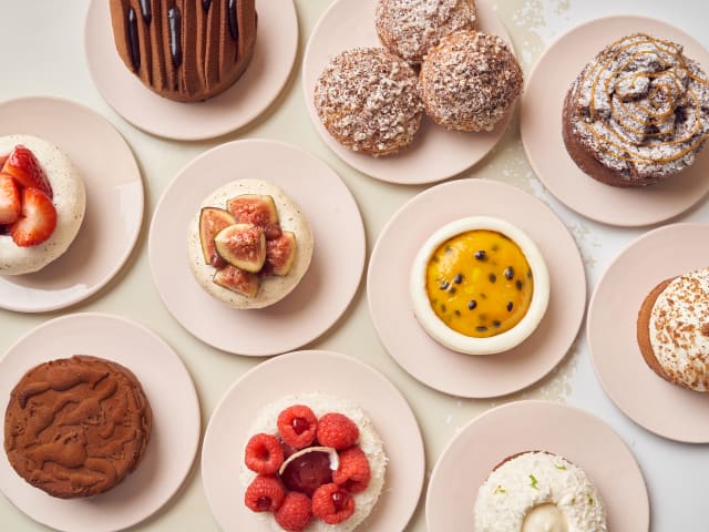 Yann Couvreur Café - Wynwood by Ruben Pictures