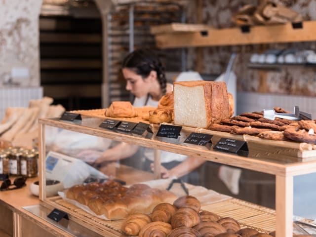 Pigalle by Eva Timoner