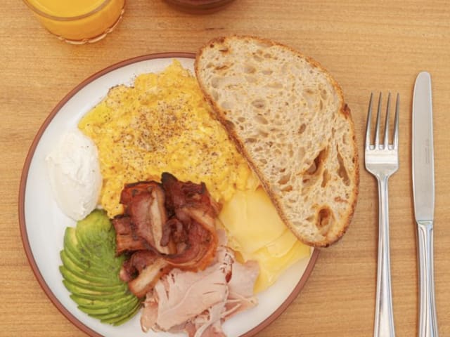 Restaurante Narda Comedor by infatuation.com