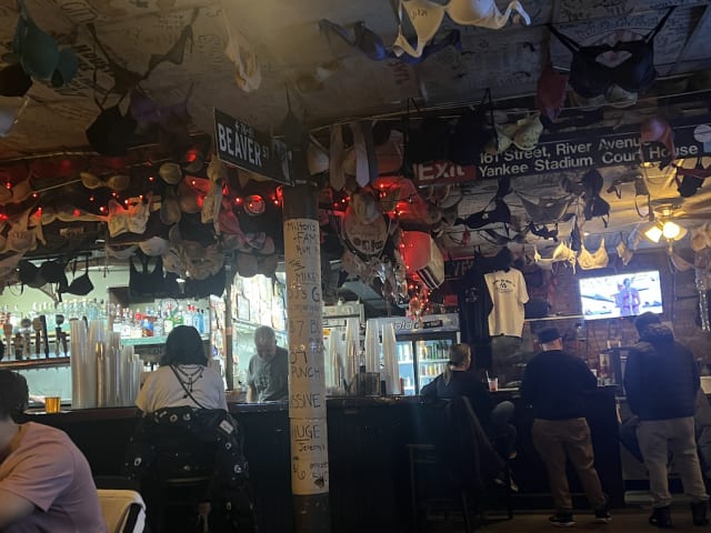 Jeremy's Ale House by Willa Moore