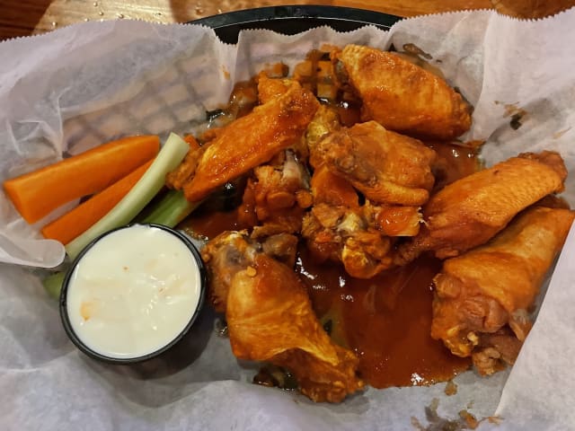 Scruffy Duffy's Sports Bar by Bryan Kim