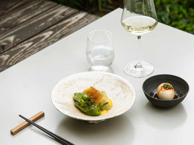 s h i z u k u . by Rasa Urnieziute