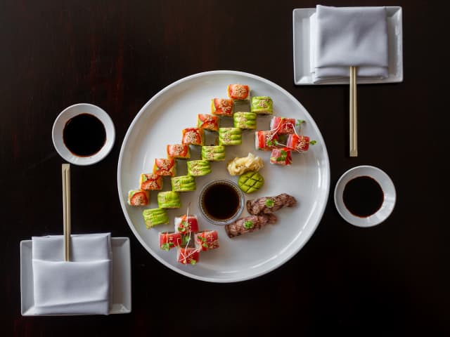 Sushi Sasa by Dana Valletti