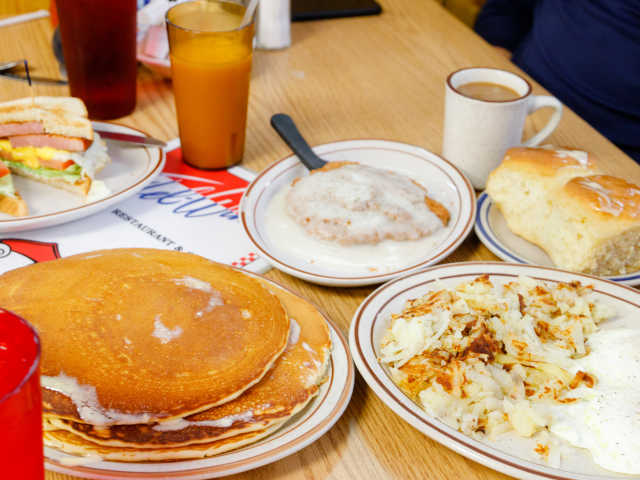 Tel-Wink Grill by Liz Silva