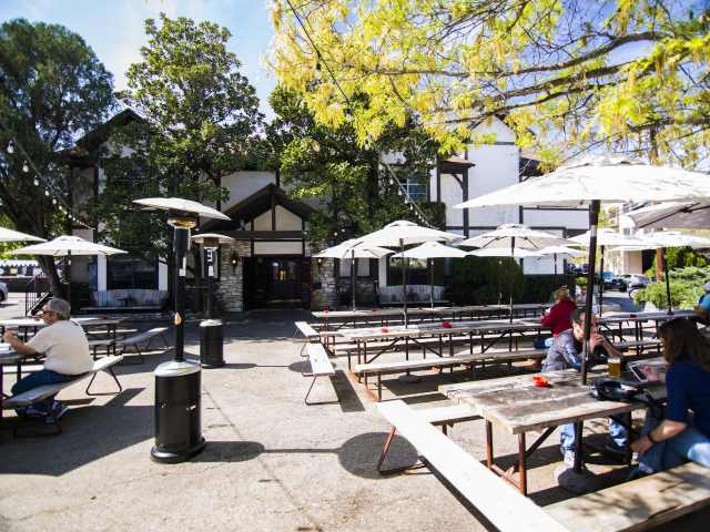 Draught House Pub & Brewery by Draught House