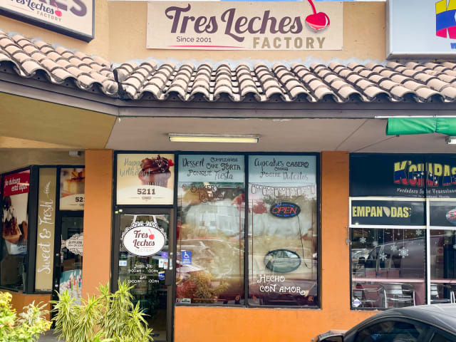 Tres Leches Factory by Tasty Planet