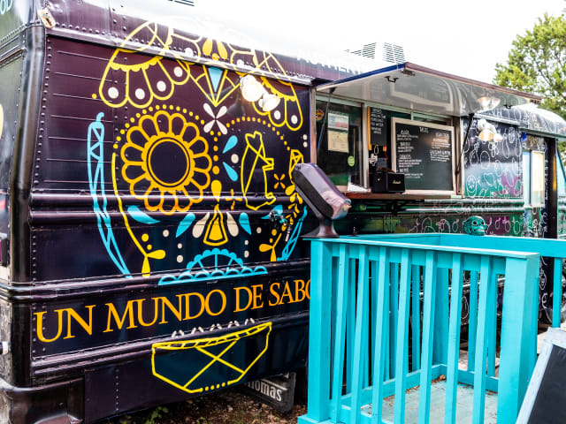 Un Mundo De Sabor by Richard Casteel