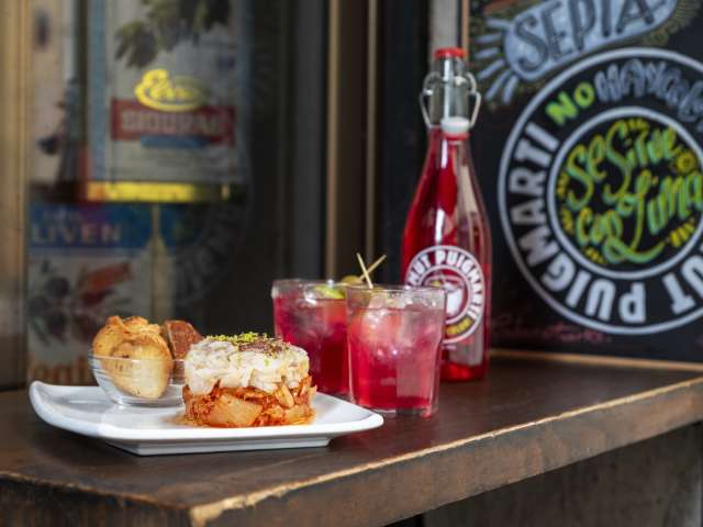 Vermuteria Puigmartí by Sara Larsson