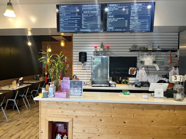 Viet's Express by Gianni Greene