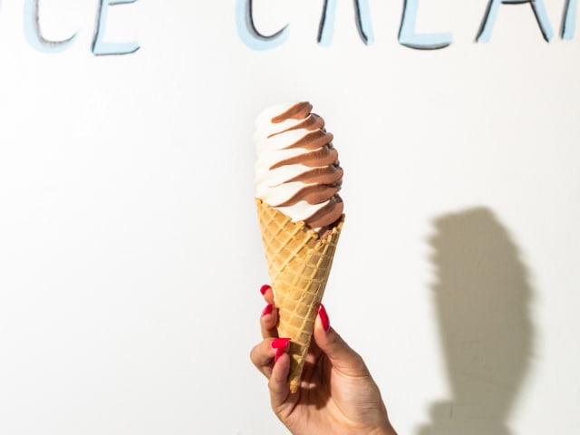 Whip'n Dip Ice Cream Shop by CLEVELAND JENNINGS / @EATTHECANVASLLC
