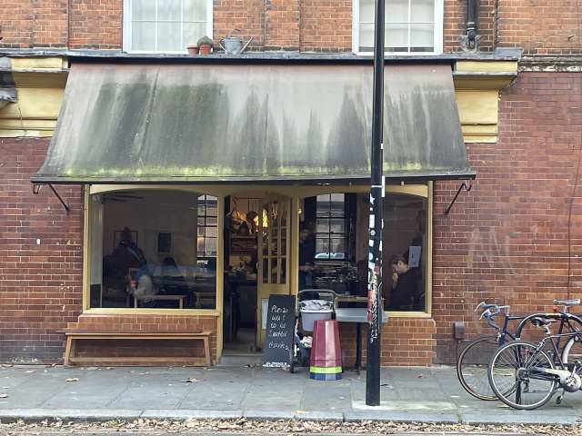 Leila's Shop by Daisy Meager