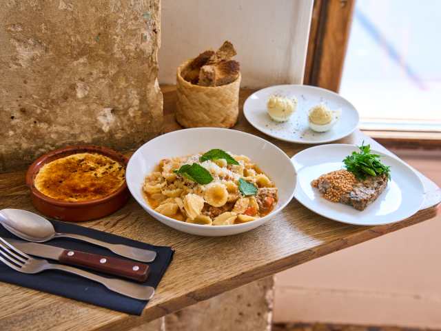 L'Orillon by Wenkang Shan