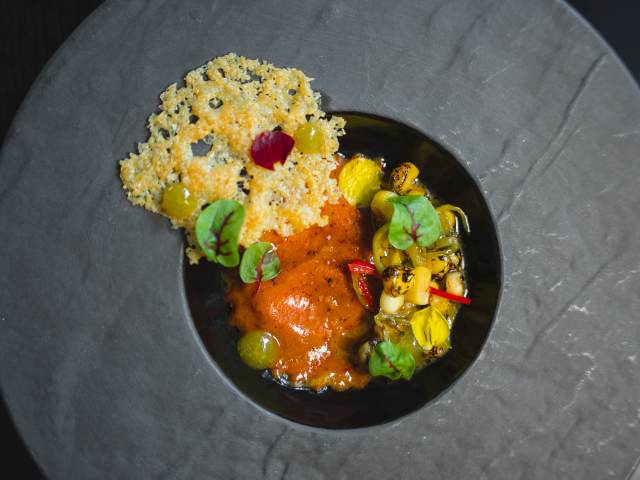 República by Caroline Harper