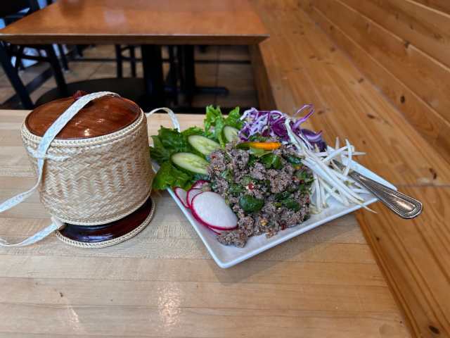 Lao Der by John Ringor