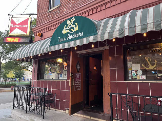Twin Anchors Restaurant & Tavern by Nick Allen