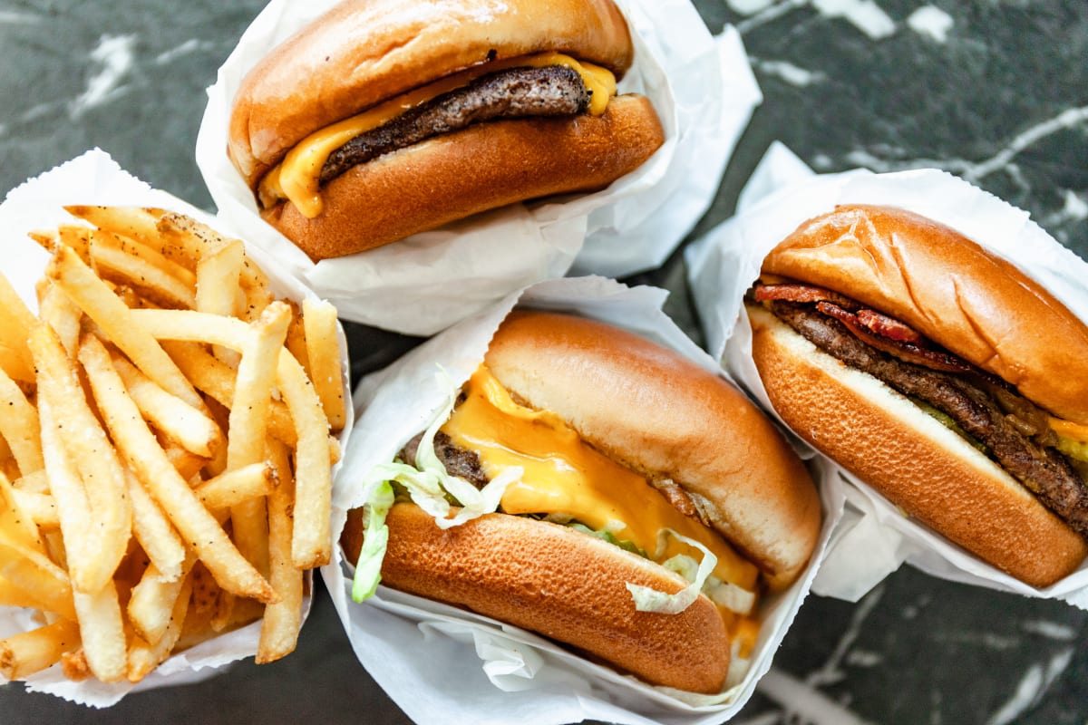Trophies Burger Club Review Fairfax Los Angeles The Infatuation