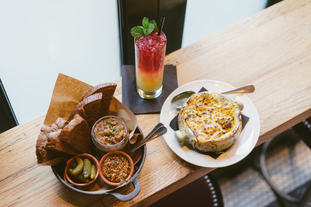 Good Night Sonny Review East Village New York The Infatuation