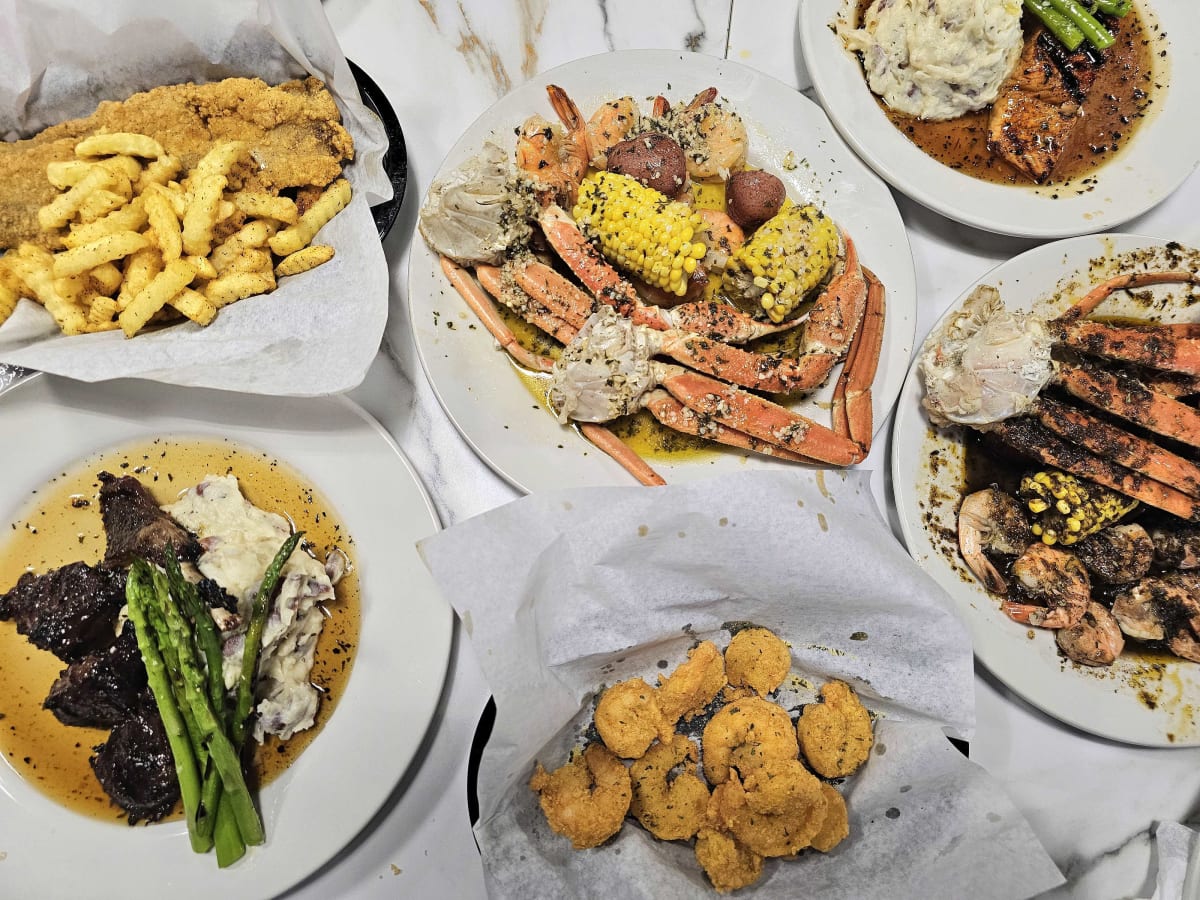 the-seafood-menu-review-west-end-atlanta-the-infatuation
