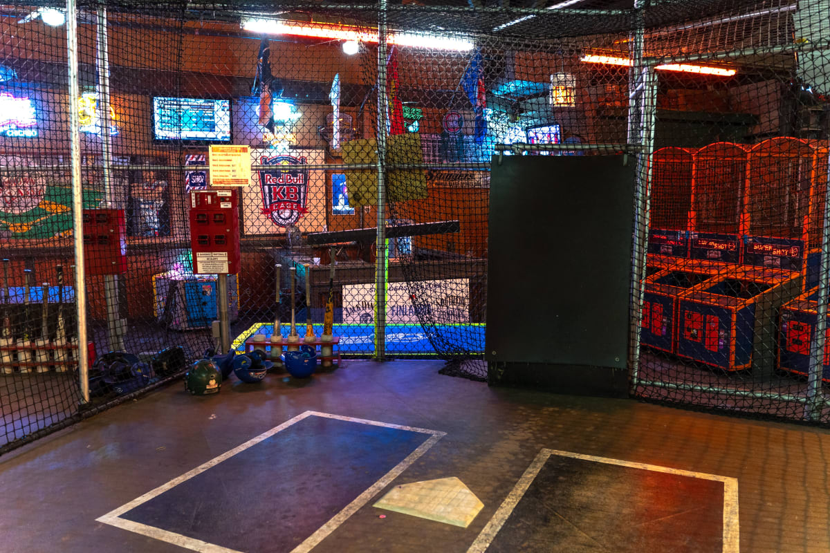 Sluggers Review Wrigleyville Chicago The Infatuation