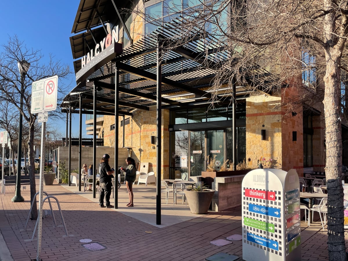 Halcyon Coffee Bar Lounge Mueller Review Mueller Austin The Infatuation