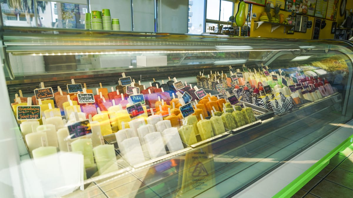 Mateo's Ice Cream & Fruit Bars Mid City Review MidCity Los