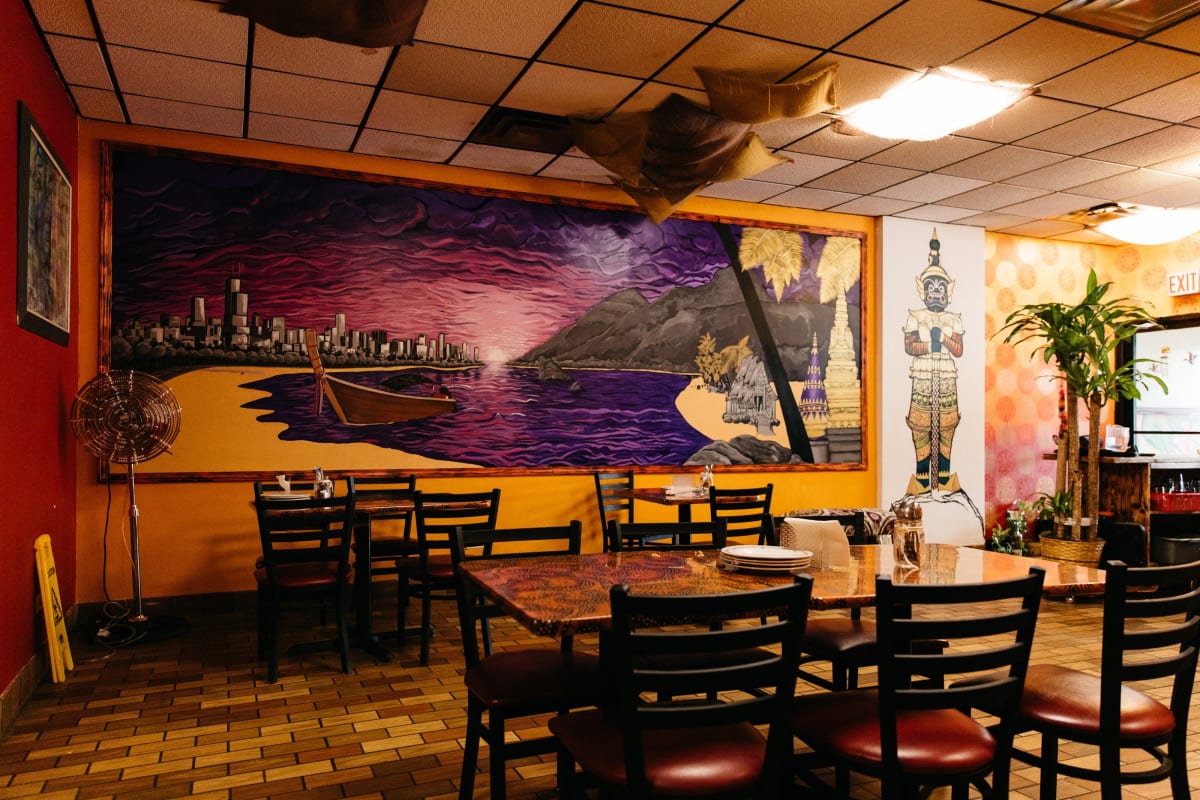 Ghin Khao Eat Rice Review Pilsen Chicago The Infatuation