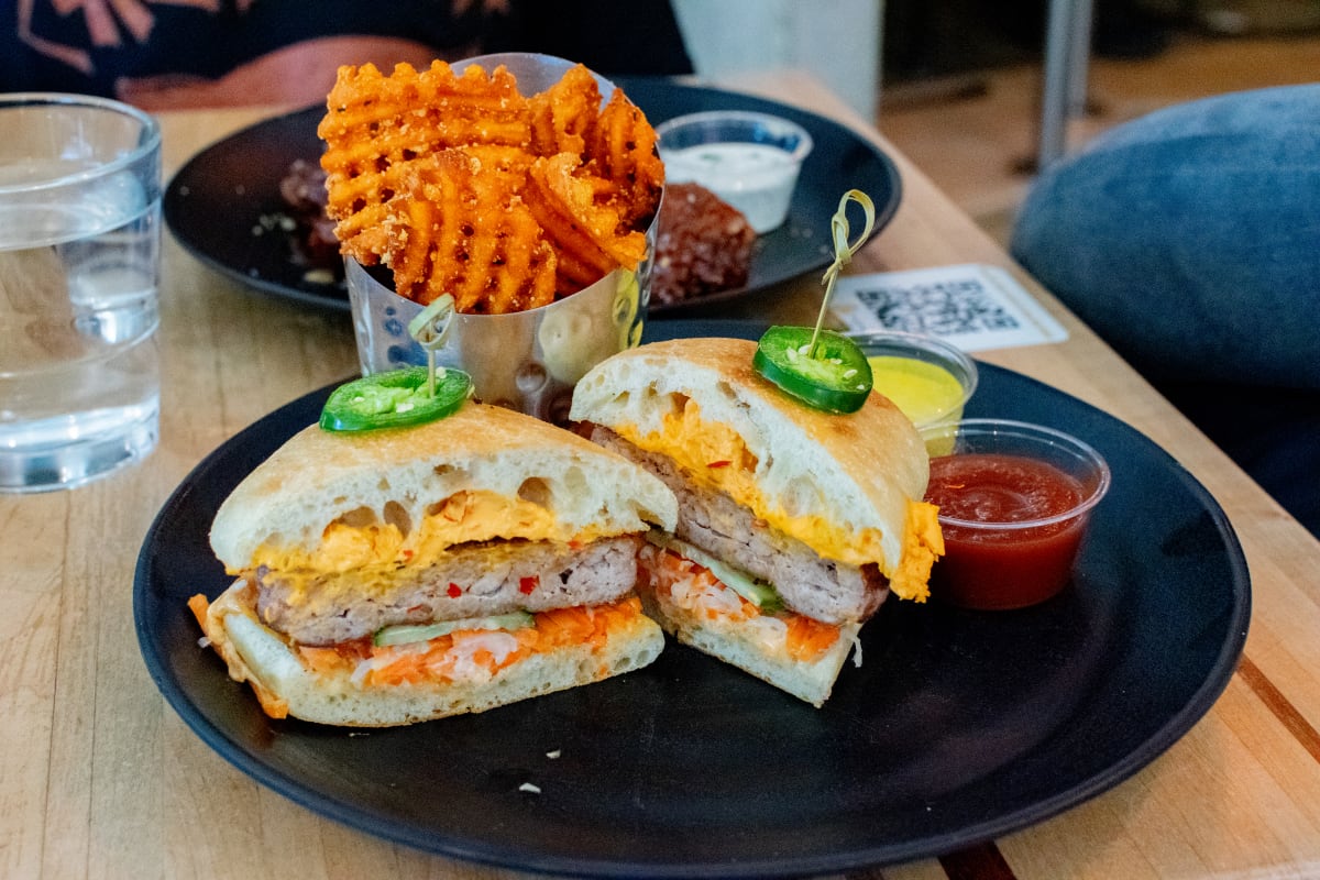 Denver Airport Hidden Fast Food Gems You Never Knew Existed